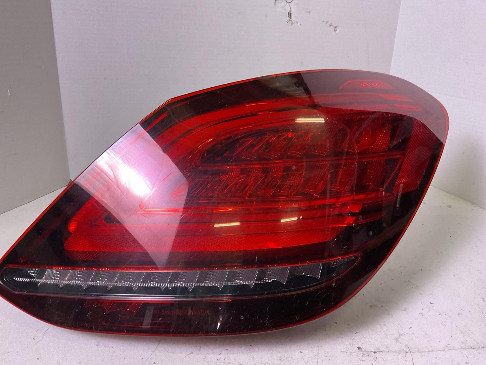 Tail Light Assembly MERCEDES C-CLASS Right 19 20 210