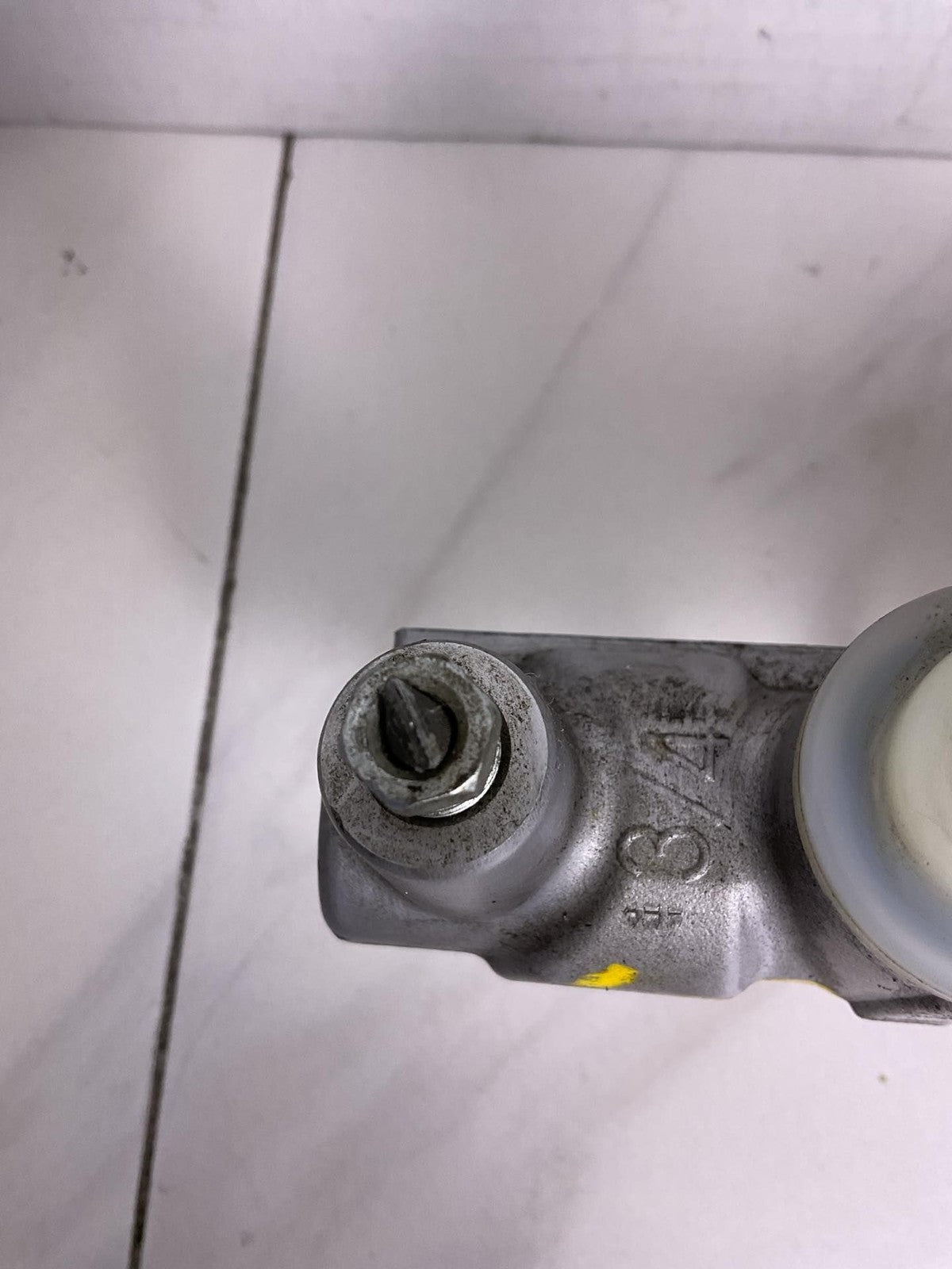 Master Cylinder TOYOTA PRIUS 04 05 06 07 08 094