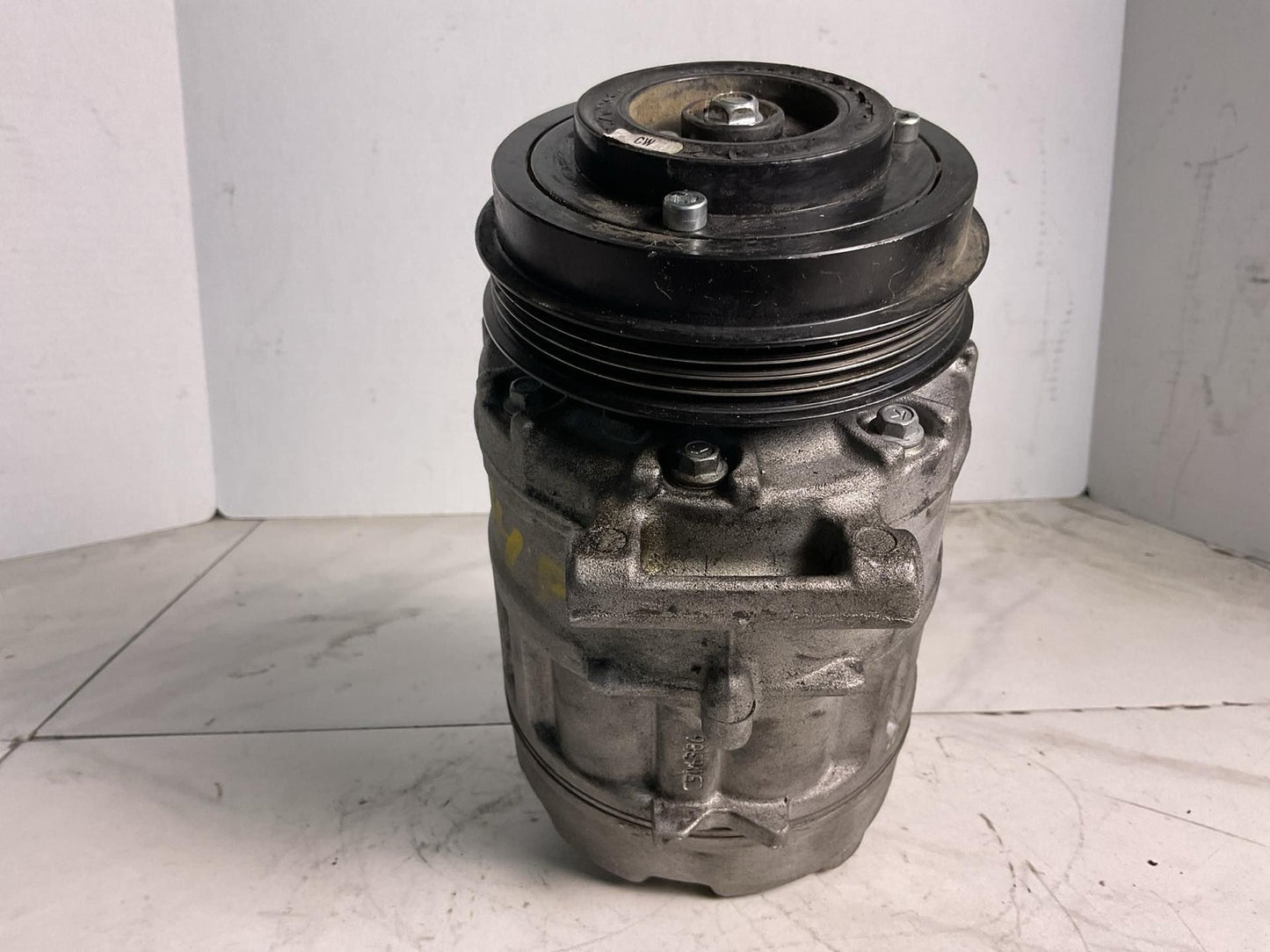 A/c Air Compressor BMW 545I 04 054