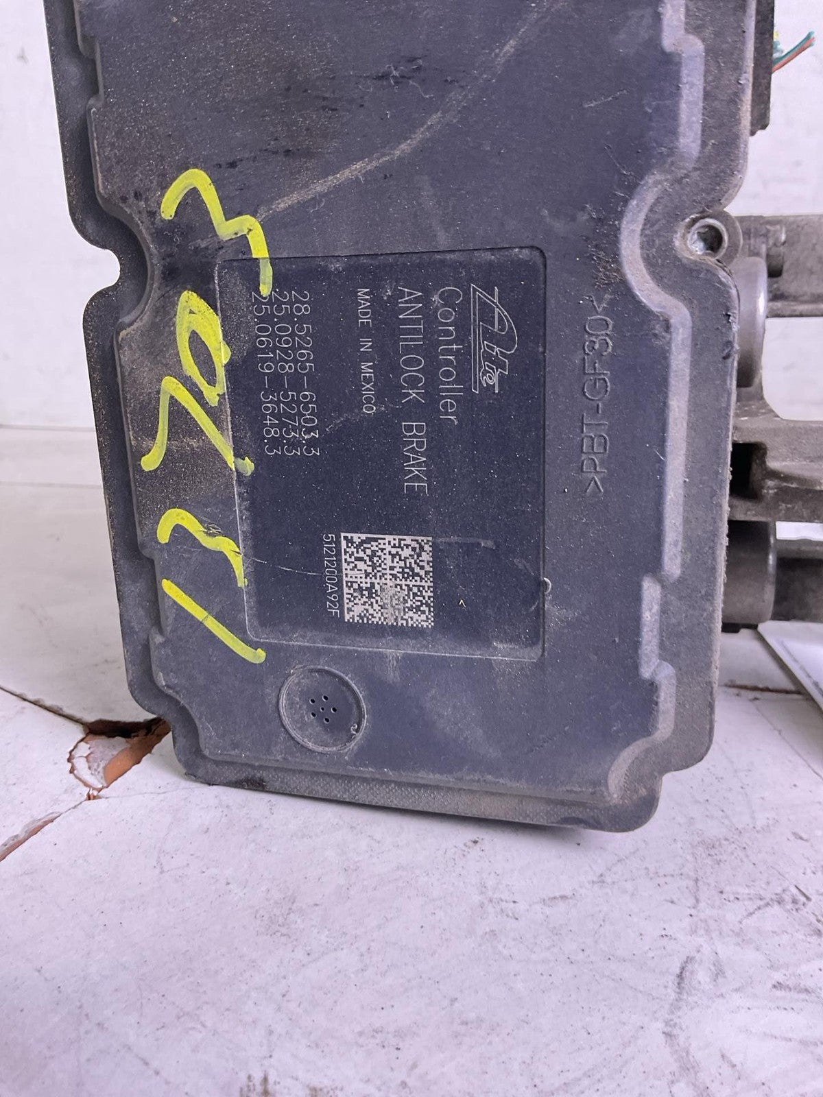 Anti-lock Brake Parts CHRYSLER 300 11 124