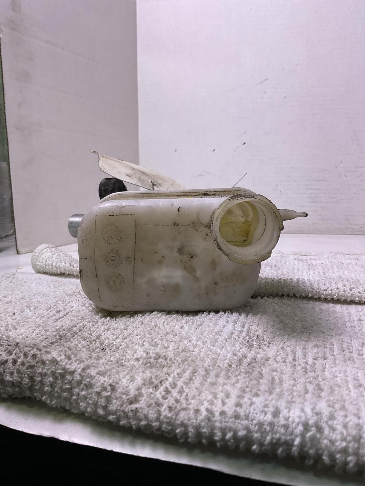 Master Cylinder CHRYSLER 200 15 16 172