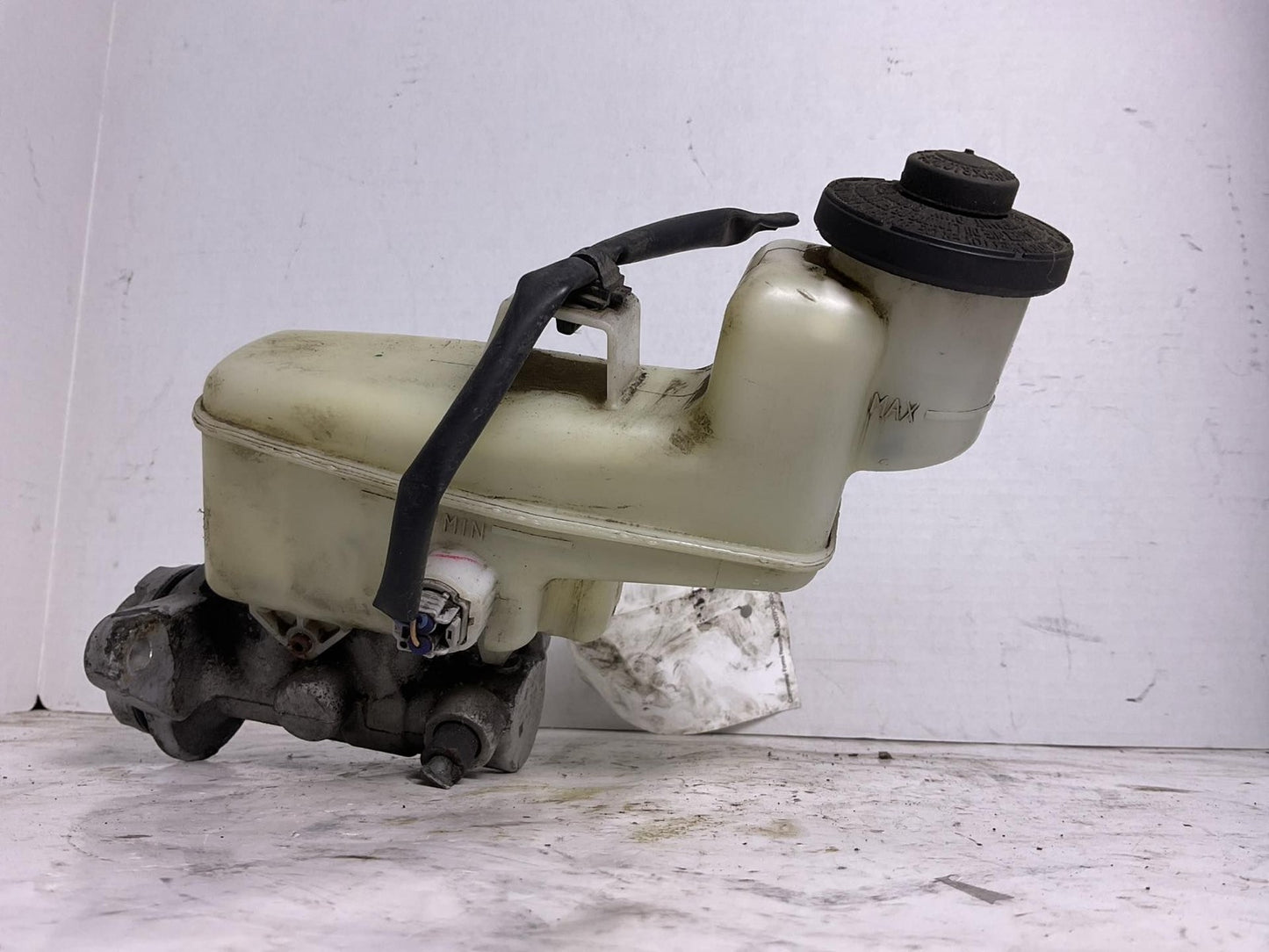 Master Cylinder TOYOTA CAMRY 14 15 16 174