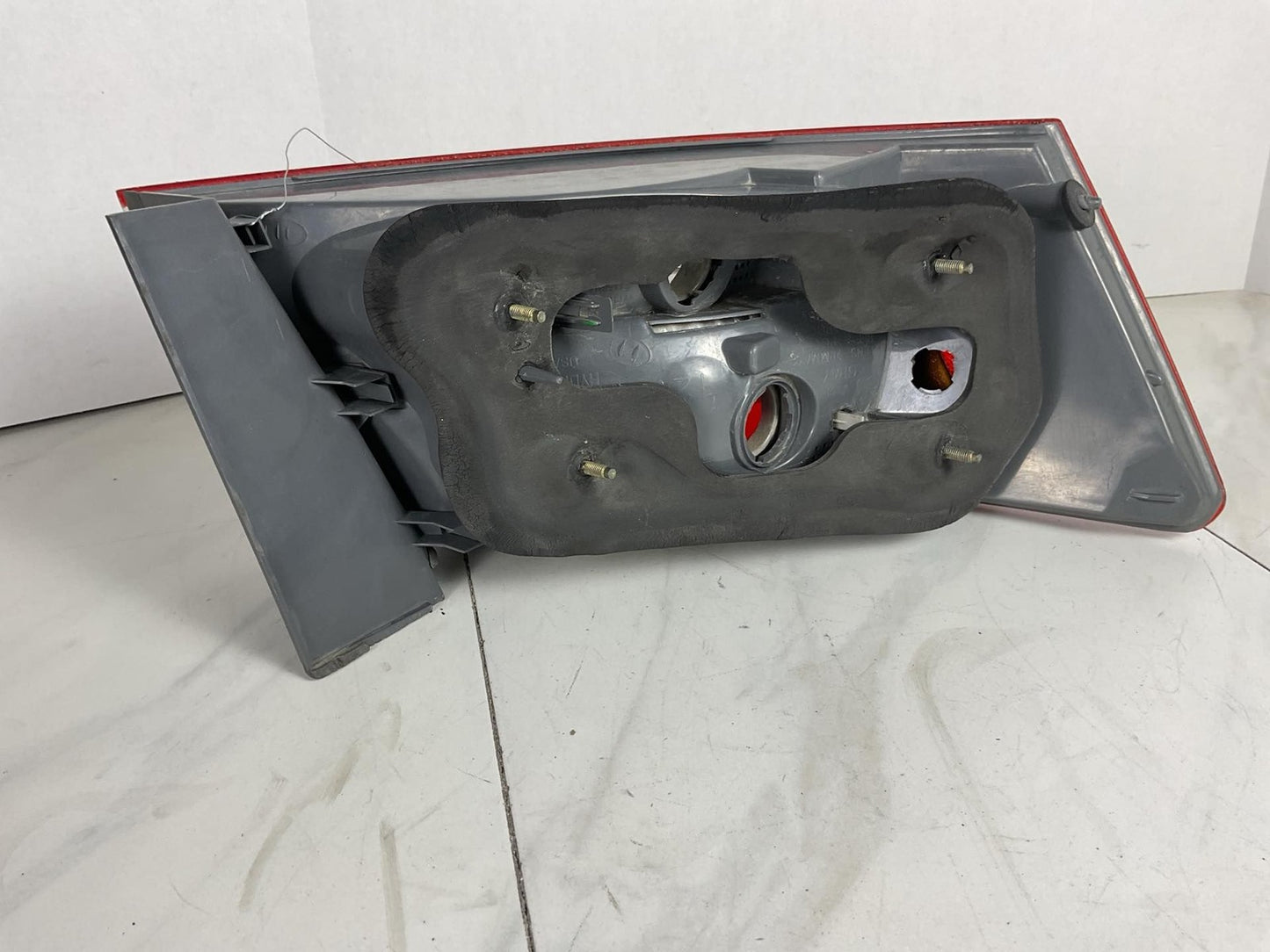 Tail Light Assembly HYUNDAI SONATA Right 06 07 085