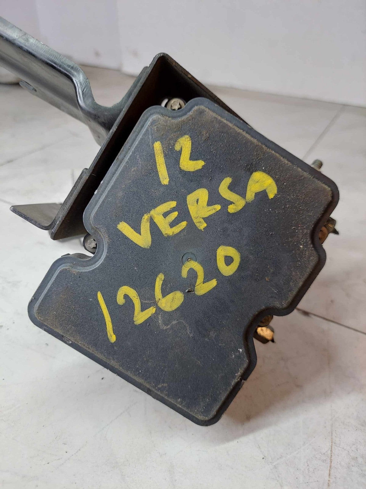 Anti-lock Brake Parts NISSAN VERSA 126