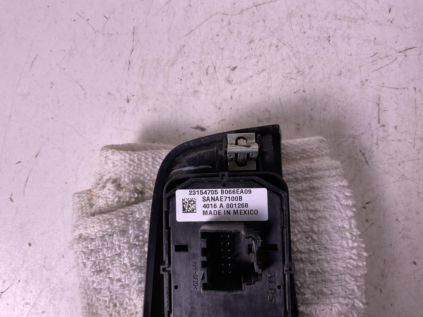 Door Switch Front CHEVY TAHOE 07 08 09 10 11 12 13 145