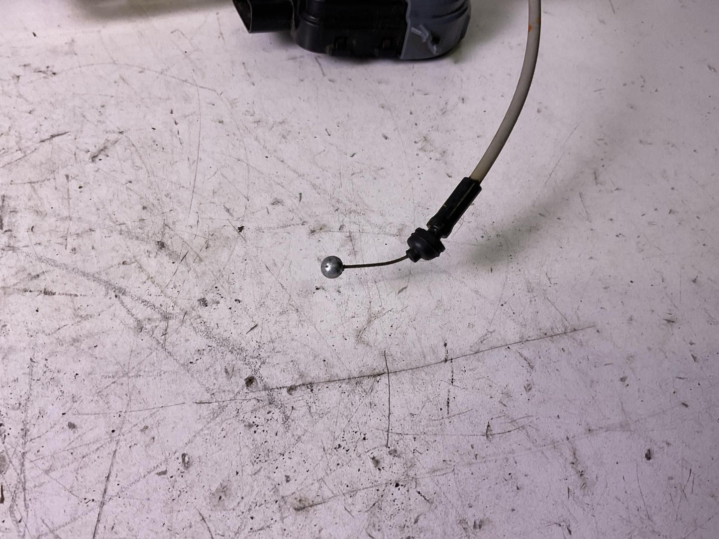 Front Door Latch HYUNDAI SONATA Right 11 12 13 14 159