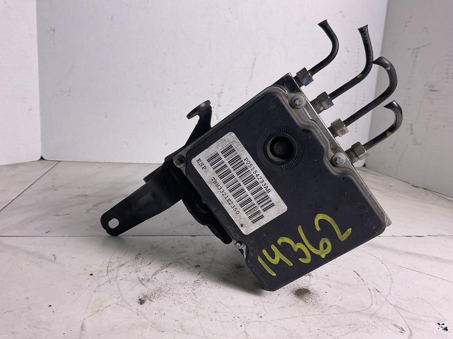 Anti-lock Brake Parts JEEP LIBERTY 124
