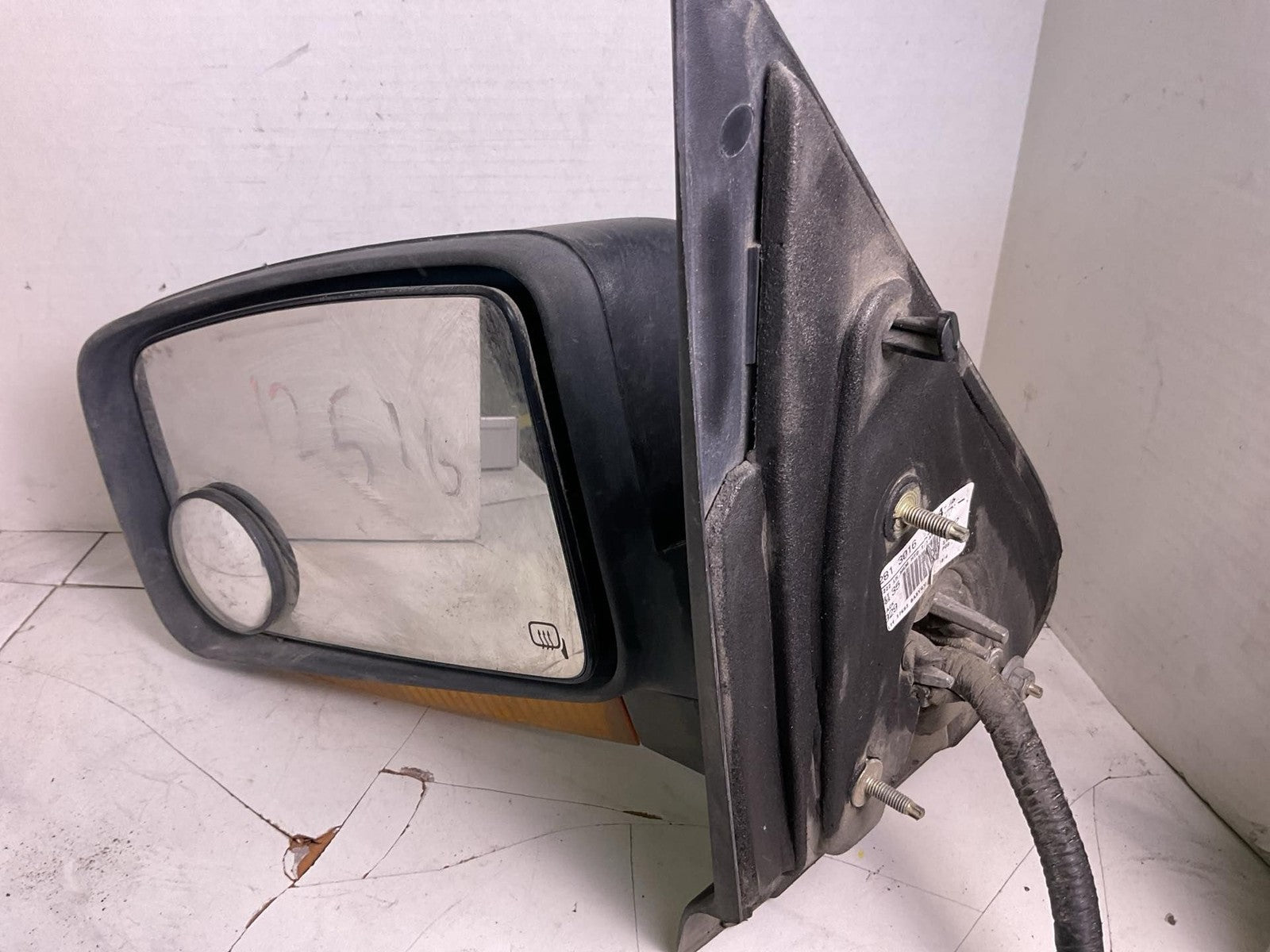 Door Mirror FORD EXPEDITION Left 05 060