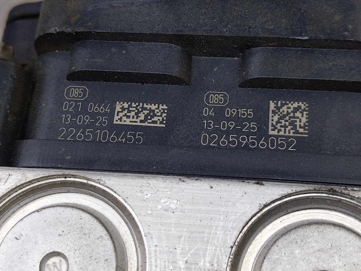 Anti-lock Brake Parts NISSAN VERSA 147