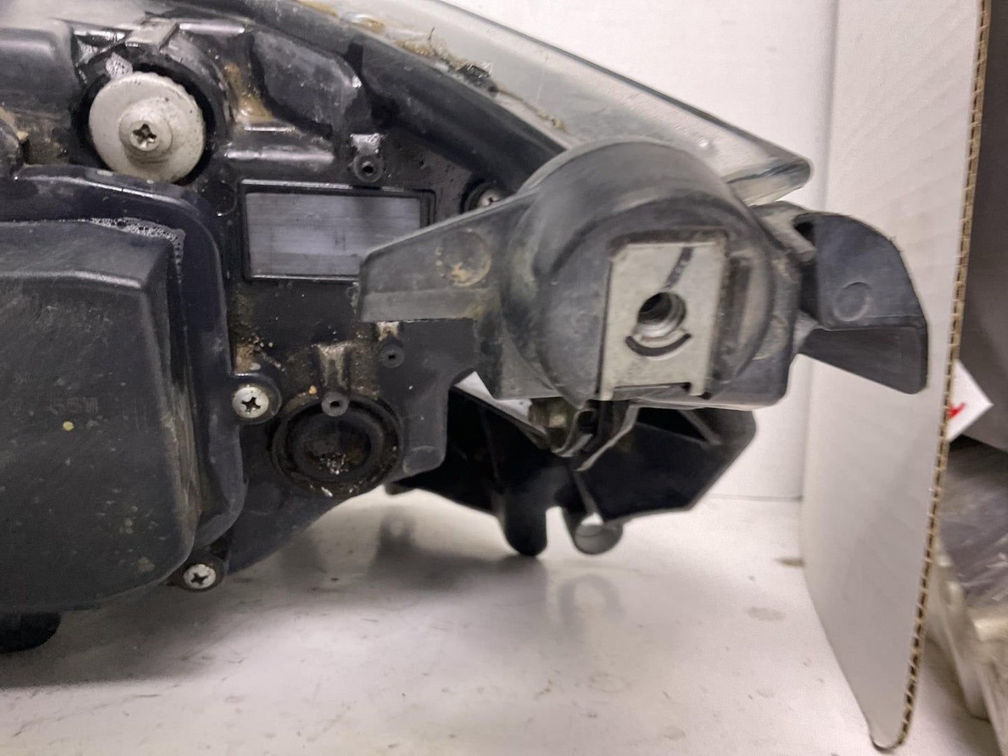 Headlamp Assembly BMW 328 SERIES Right 09 10 11 124
