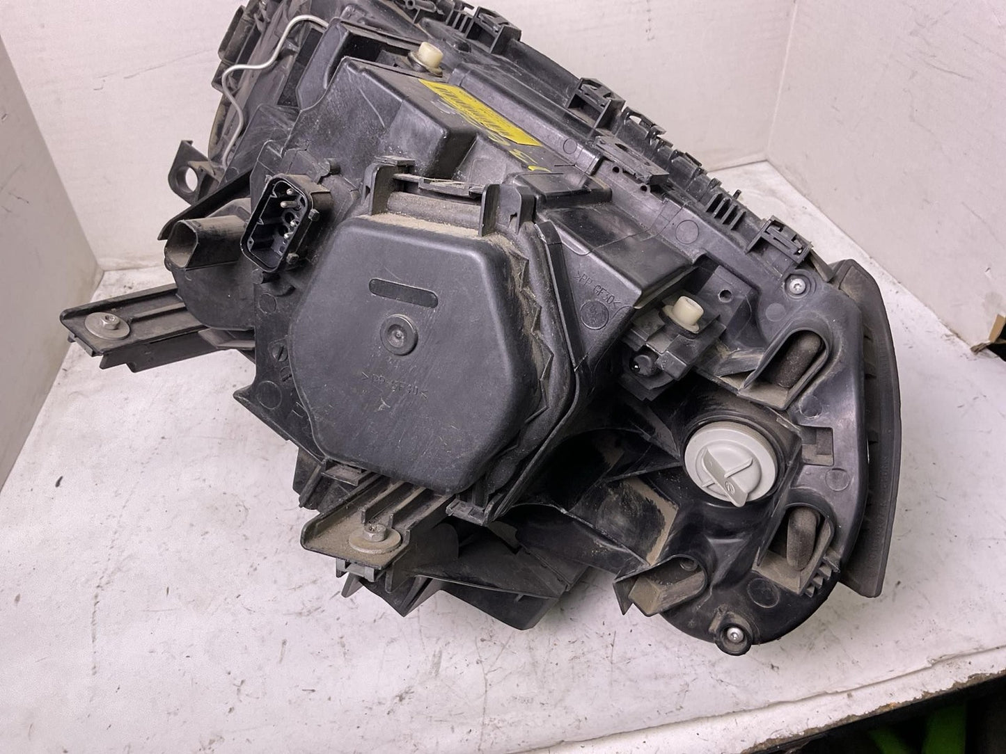 Headlamp Assembly BMW X3 Right 04 05 064