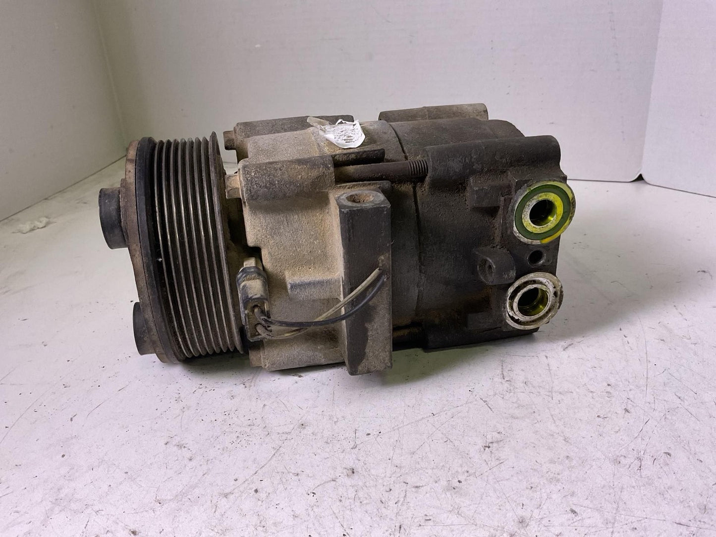 A/c Air Compressor FORD EXPEDITION 97 98 99 00 01 024