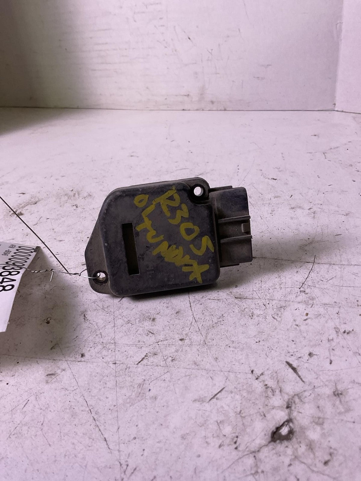 Air Flow Meter TOYOTA TUNDRA 00 01 02 03 042