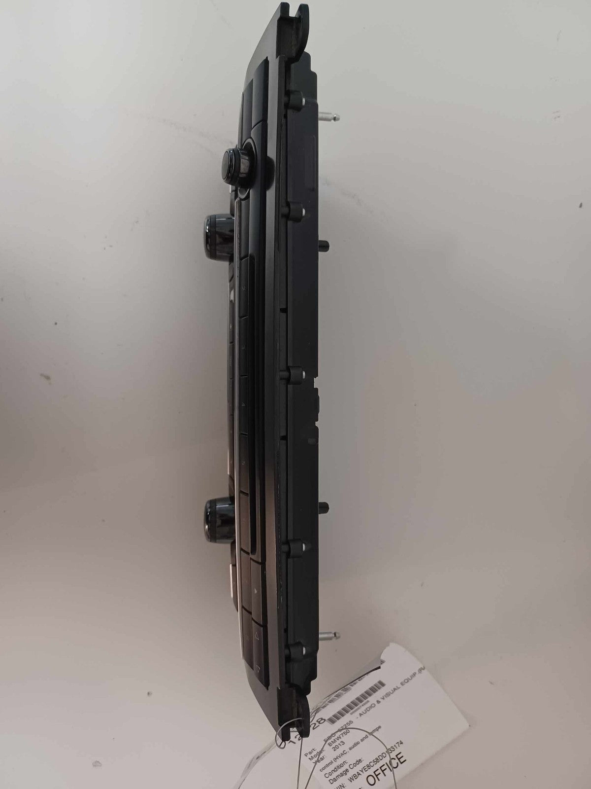 Audio & Visual Equip.(radio) BMW 750I 11 12 13 14 156