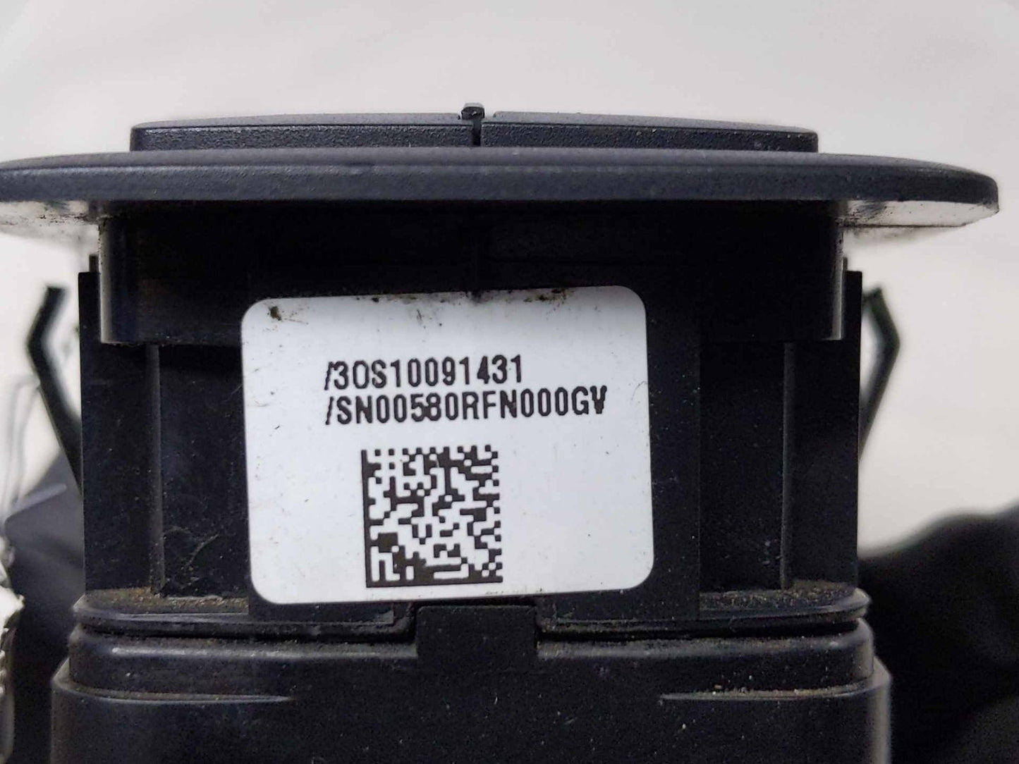 Door Switch Front DODGE CARAVAN 12 13 14 15 168