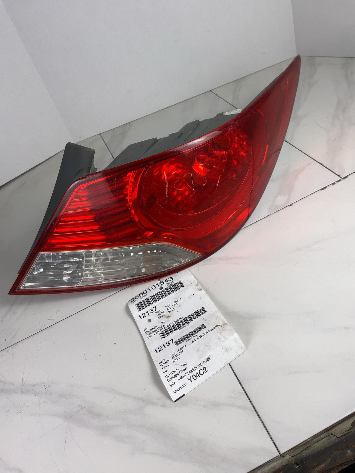 Tail Light Assembly HYUNDAI ACCENT Right 12 13 140
