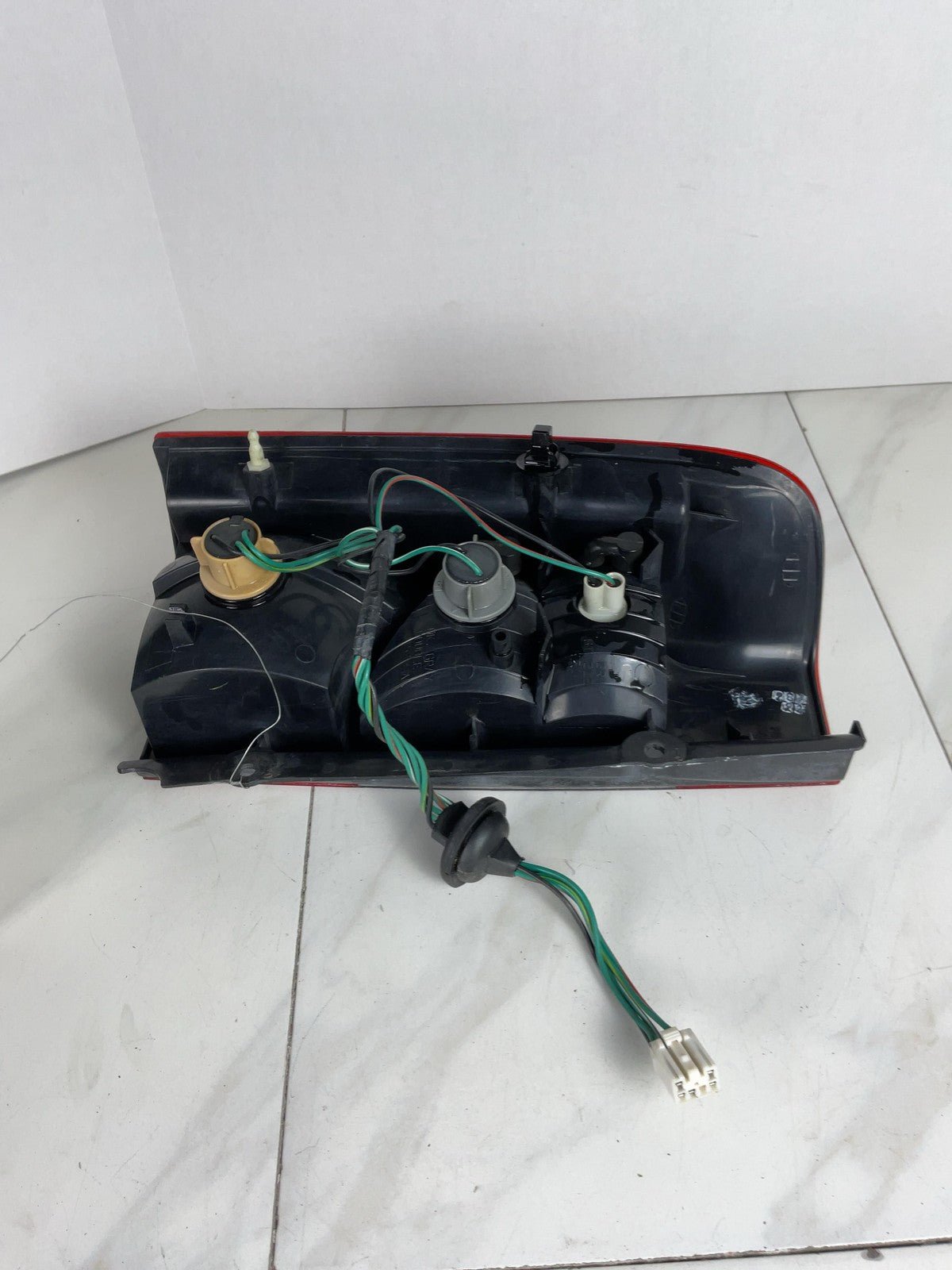 Tail Light Assembly NISSAN XTERRA Right 02 03 045