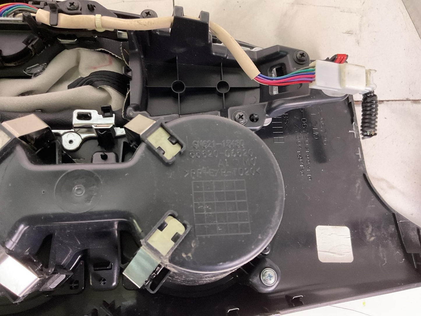 Front Console TOYOTA CAMRY 18 19 206