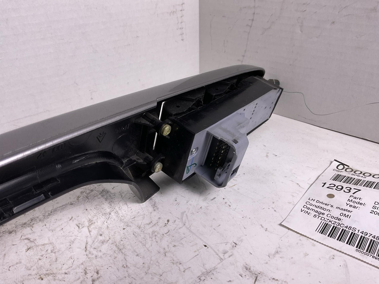 Door Switch Front TOYOTA SIENNA 04 05 06 07 08 09 104