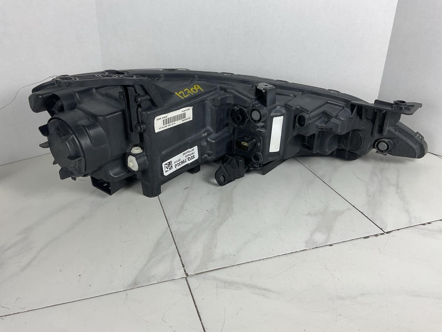 Left Driver Side Head Light Assembly For 2015-2017 CHRYSLER 2005