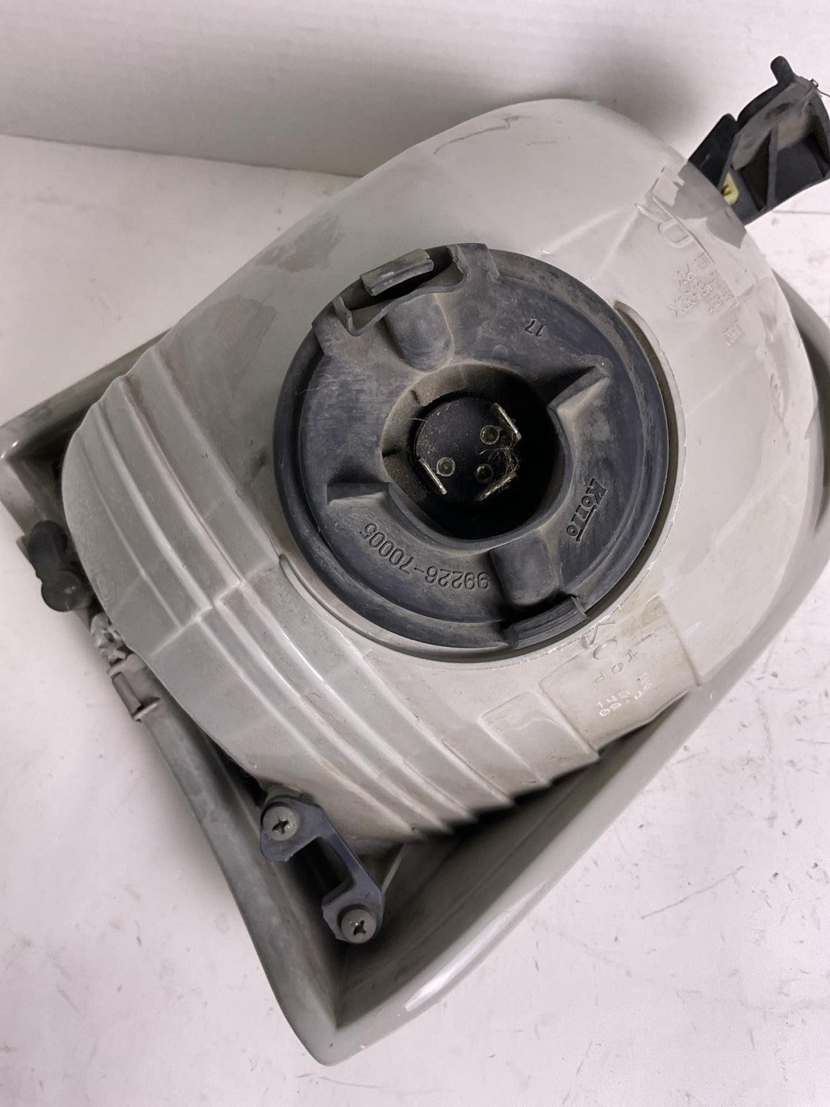 Headlamp Assembly TOYOTA SEQUOIA Right 01 02 03 044