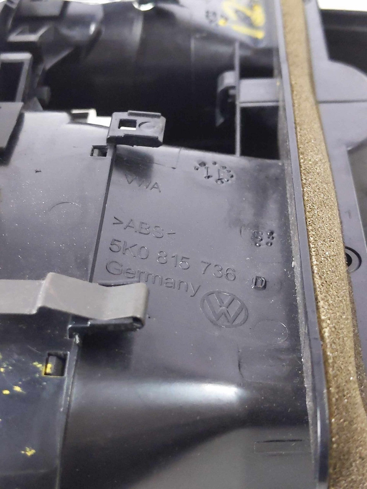 Air Cond./heater Vents GOLF EXCEPT GTI 126