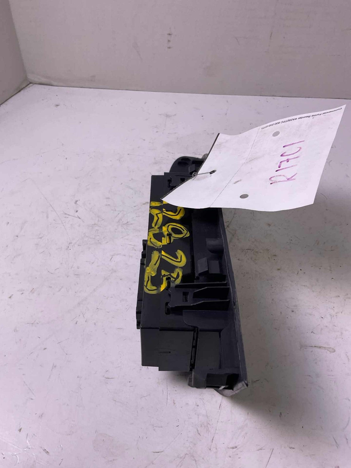 Door Switch Front NISSAN SENTRA 13 14 15 16 17 18 193