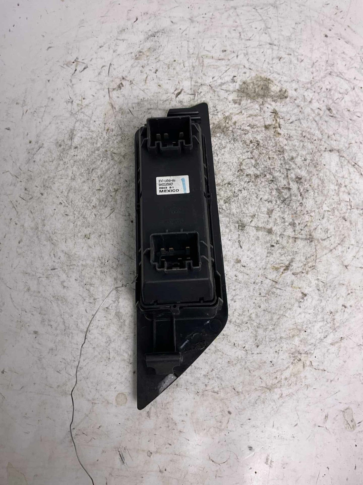 Door Switch Front FORD EDGE 11 12 13 141
