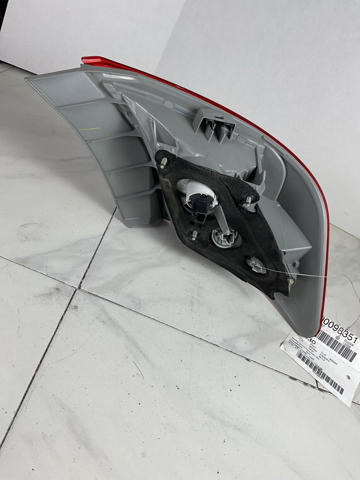 Tail Light Assembly TOYOTA CAMRY Right 12 13 145