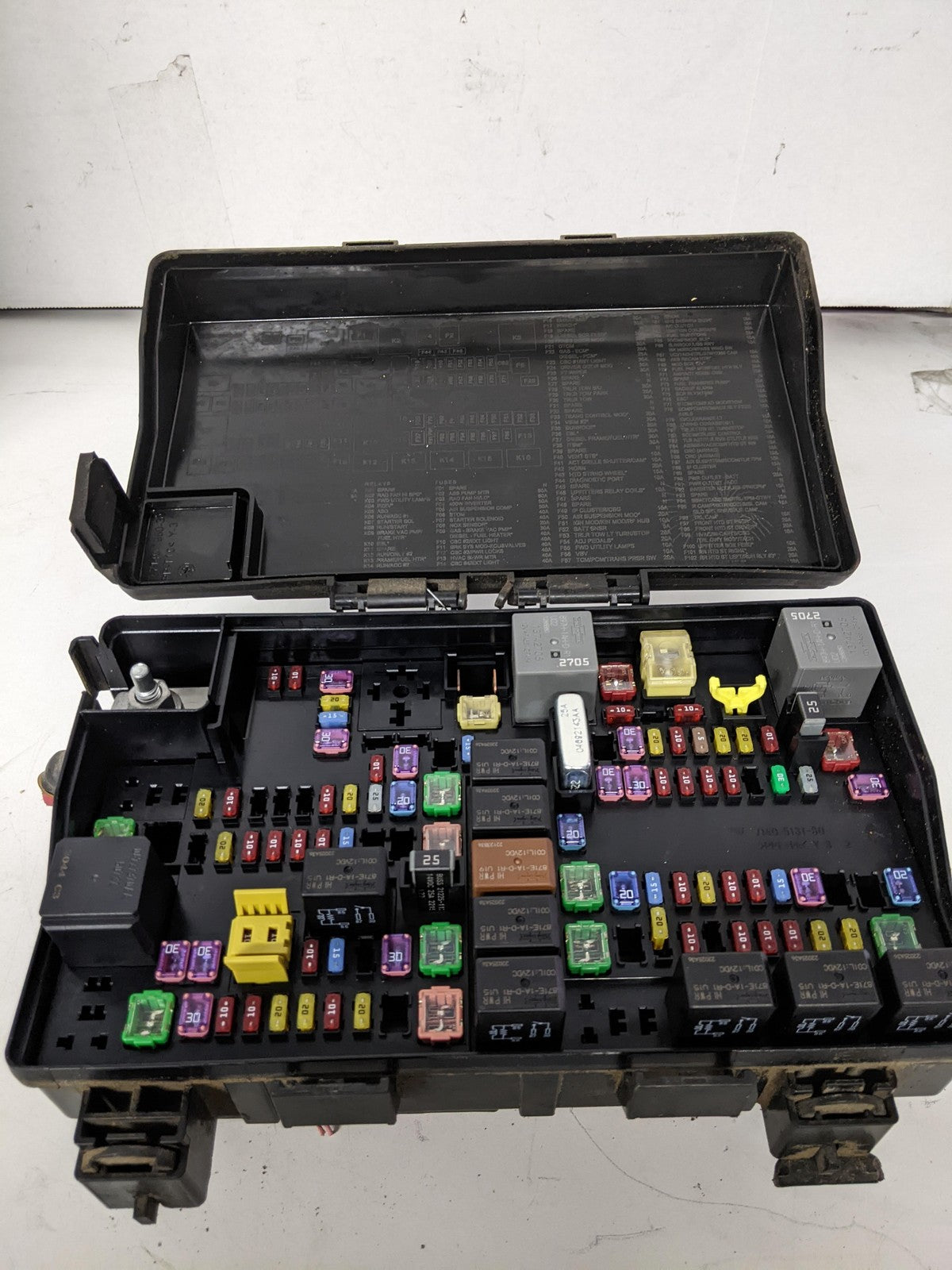 Engine Fuse Box DODGE PICKUP 2500 233