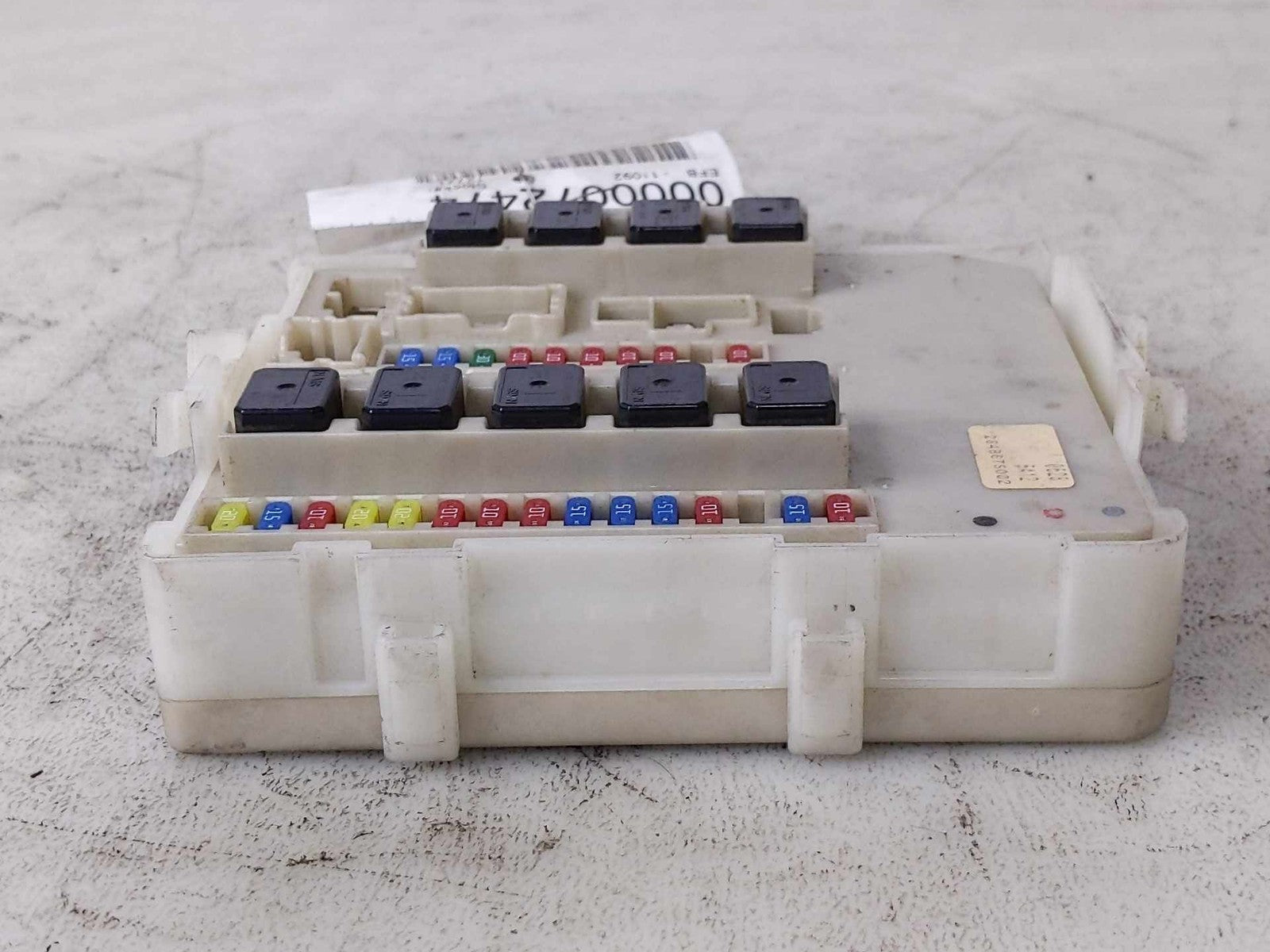 Engine Fuse Box NISSAN TITAN 04 05 065