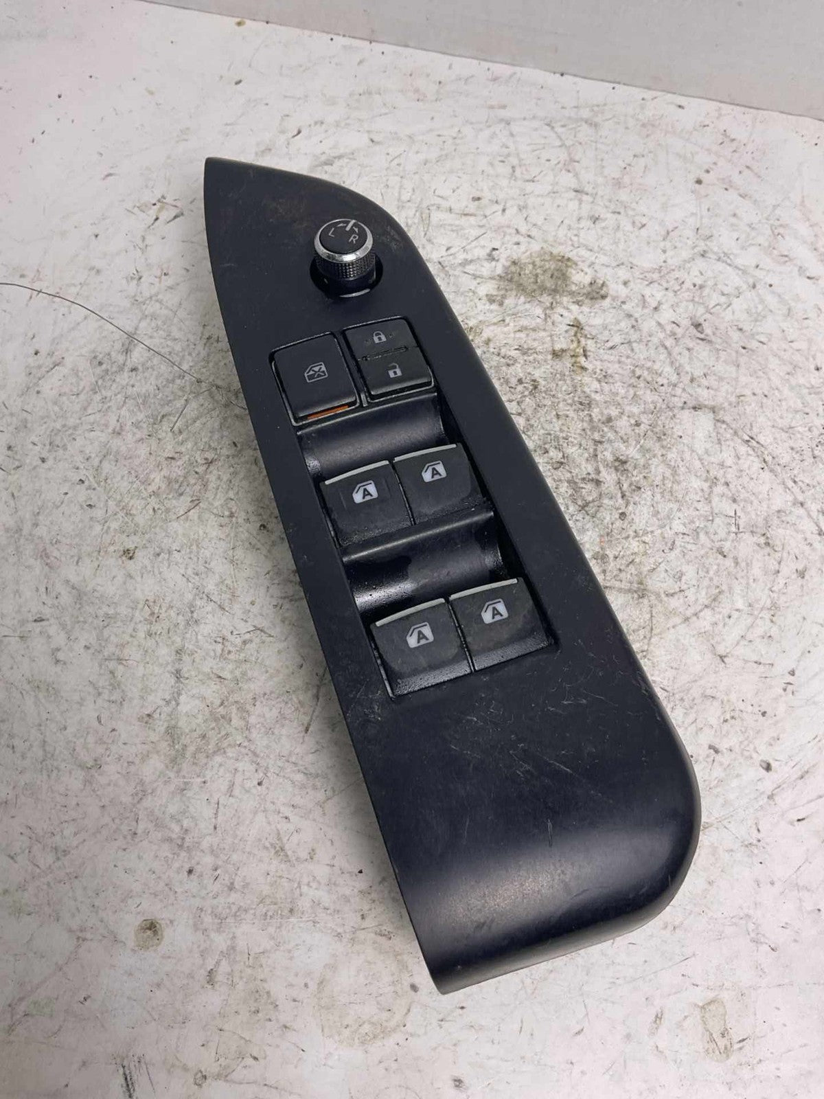 Door Switch Front TOYOTA HIGHLANDER 14 15 16 17 18 190