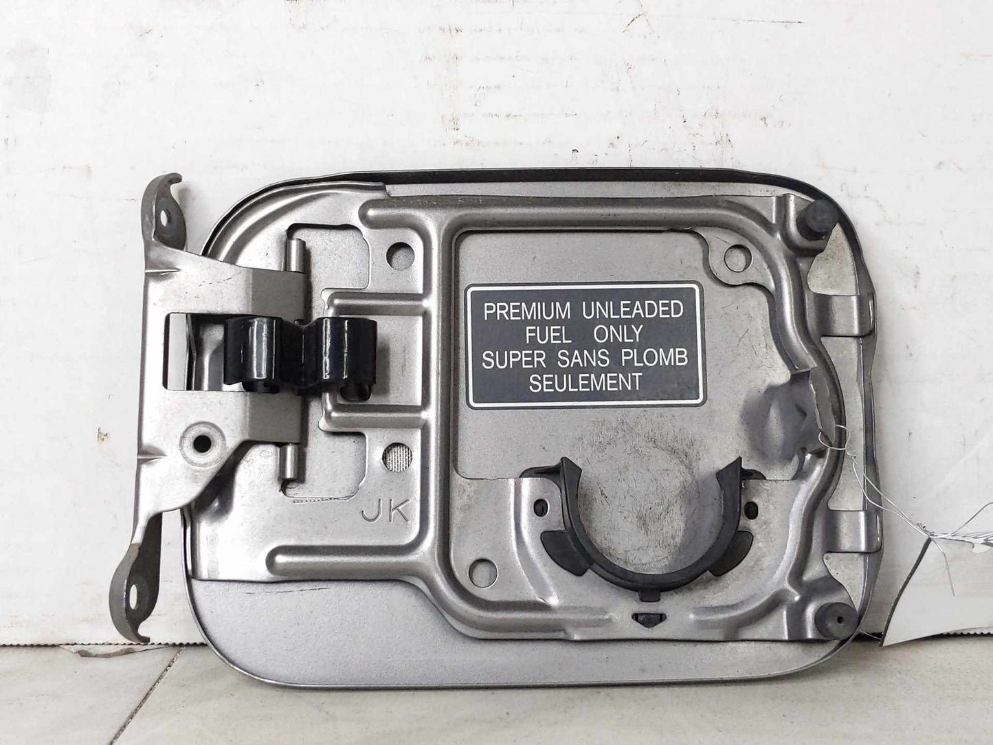 Fuel Tank Door INFINITI G35 07 081