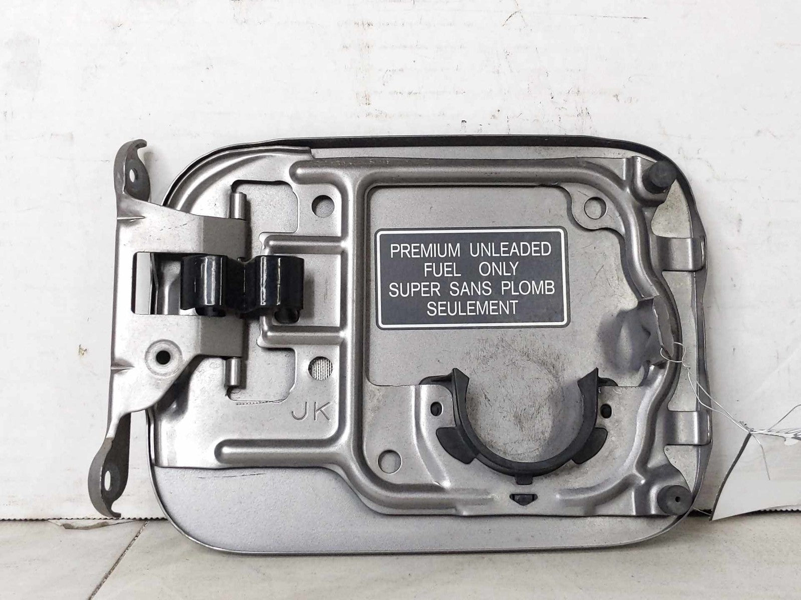 Fuel Tank Door INFINITI G35 07 081