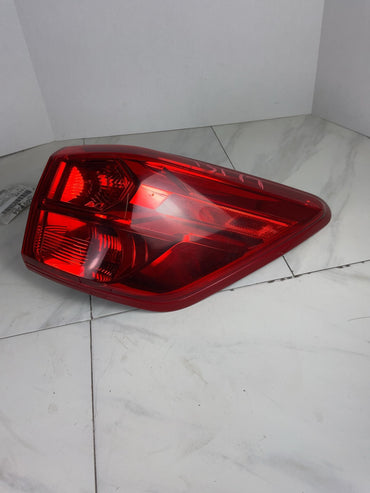 Tail Light Assembly NISSAN PATHFINDER Right 17 18 19 201