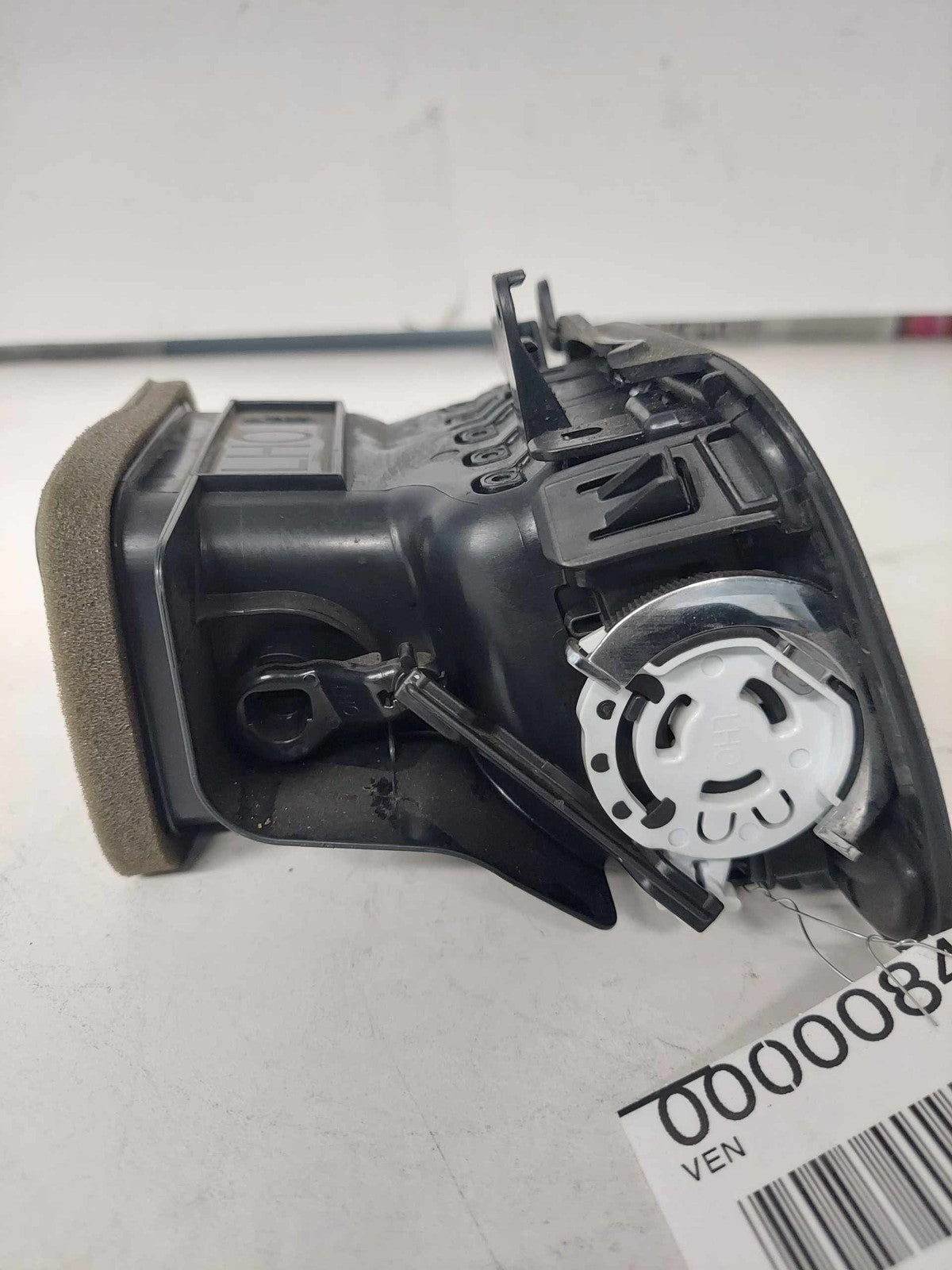 Air Cond./heater Vents CHRYSLER 200 153