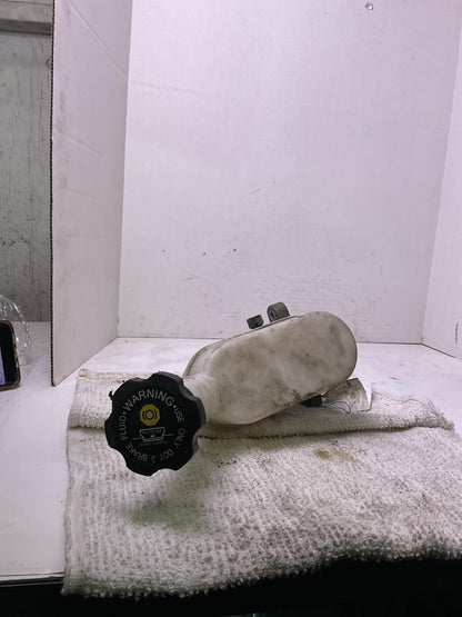 Master Cylinder GMC ACADIA 09 10 11 12 13 14 15 16 172