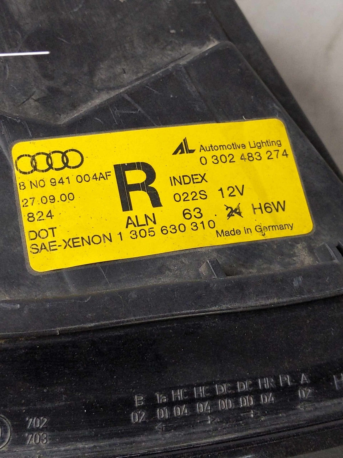 Headlamp Assembly AUDI TT Right 03 04 05 066