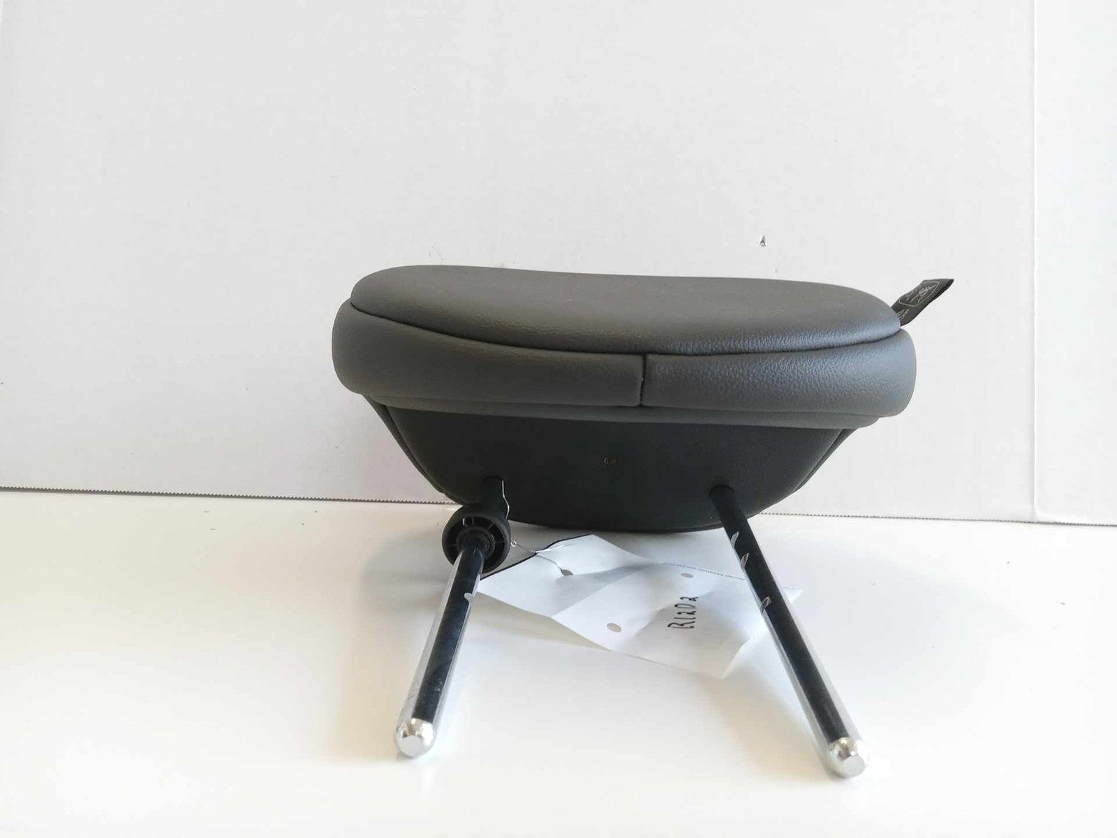 Headrest MINI COOPER Right 136
