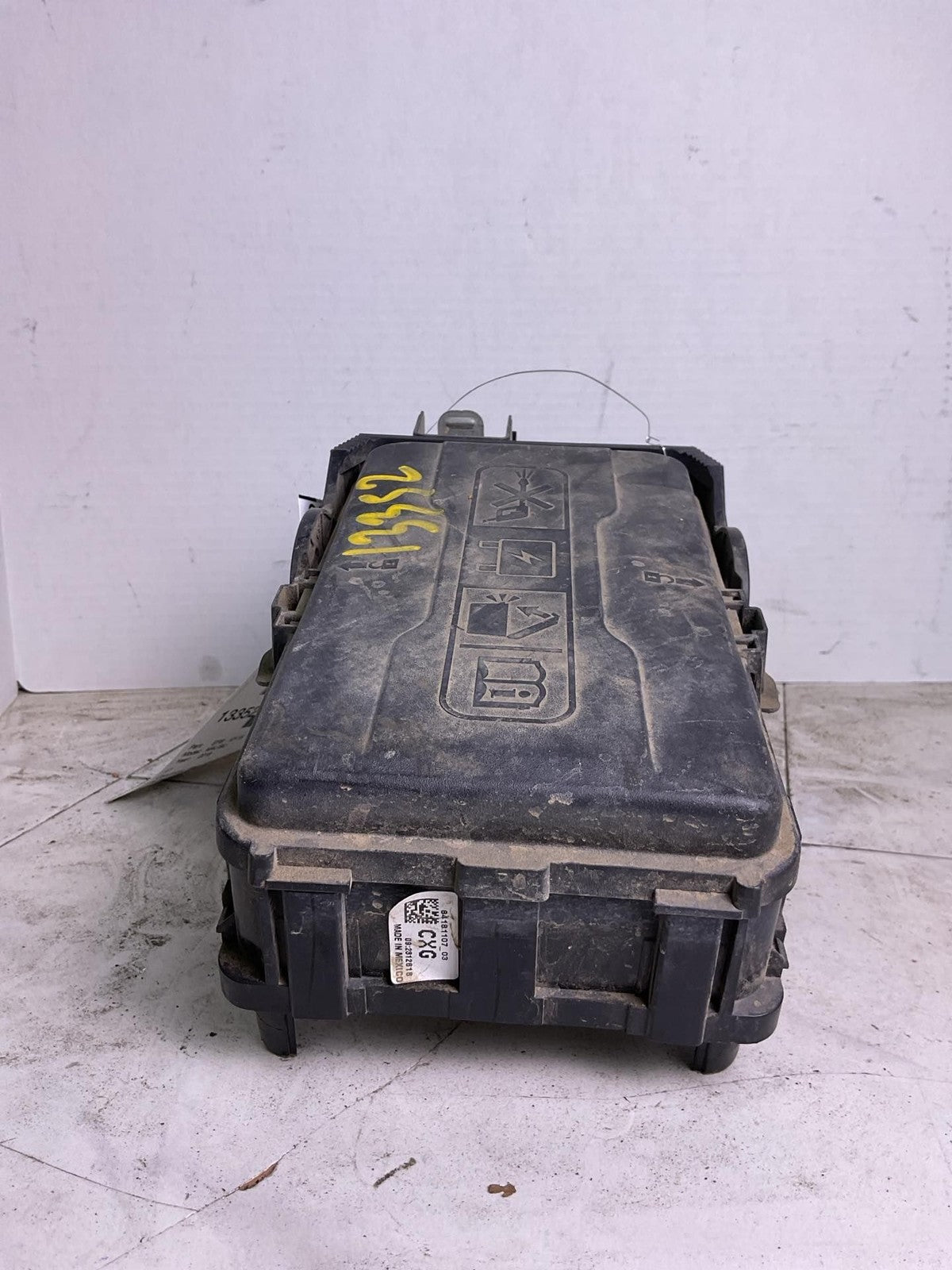 Engine Fuse Box CHEVY MALIBU 18 191