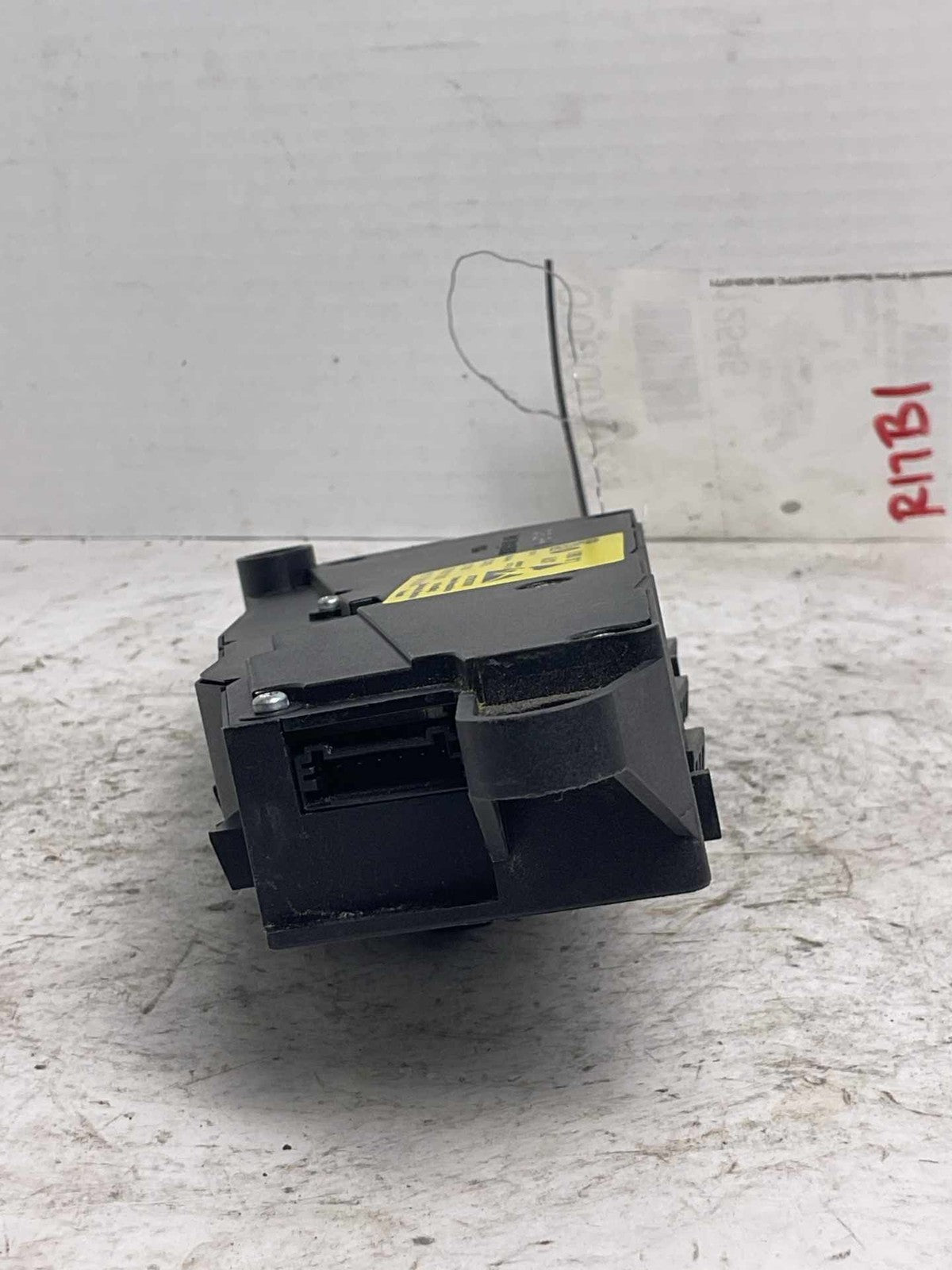 Door Switch Front BMW 535I 08 09 102