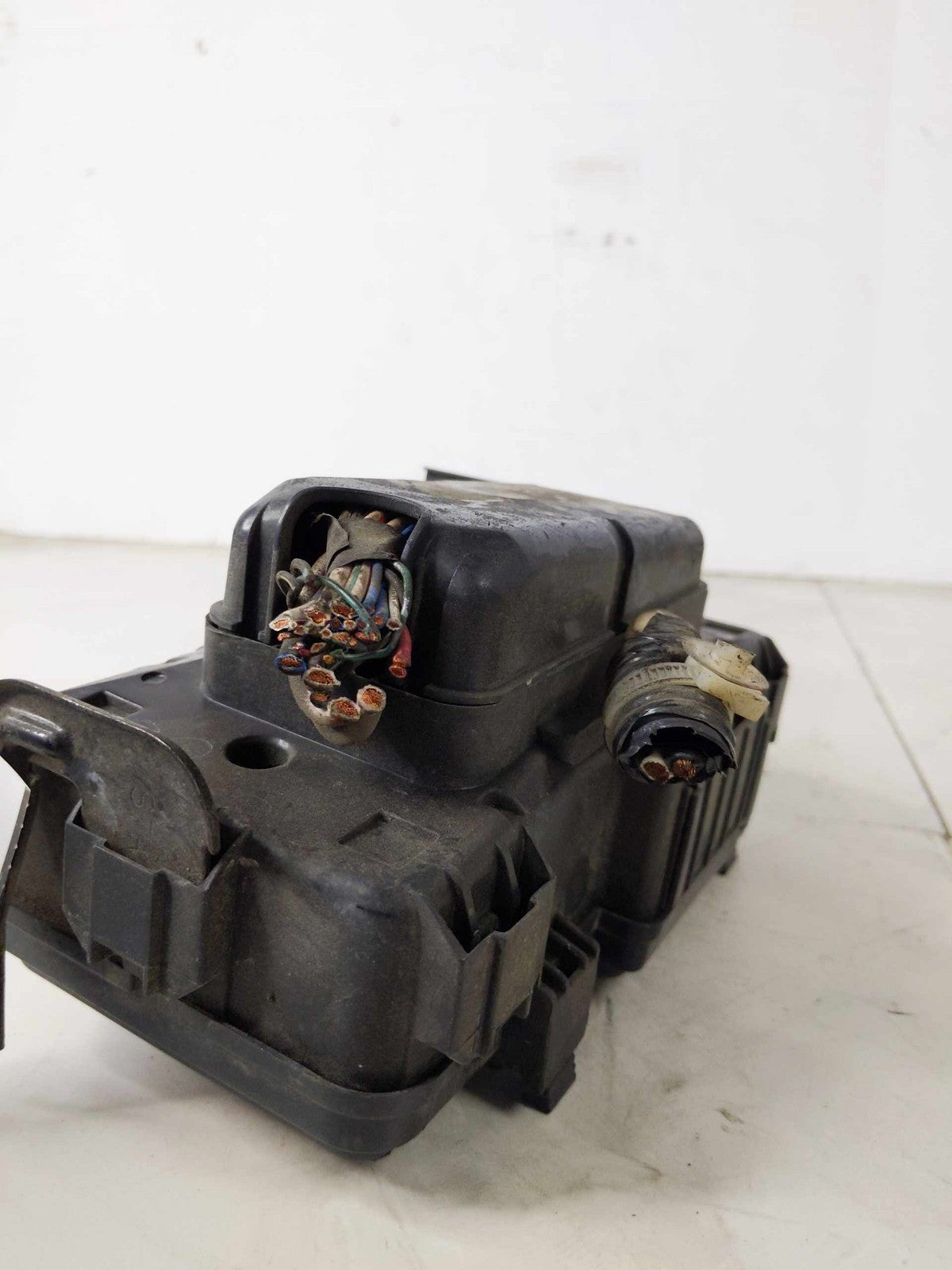 Engine Fuse Box HONDA ELEMENT 03 04 05 06 07 084