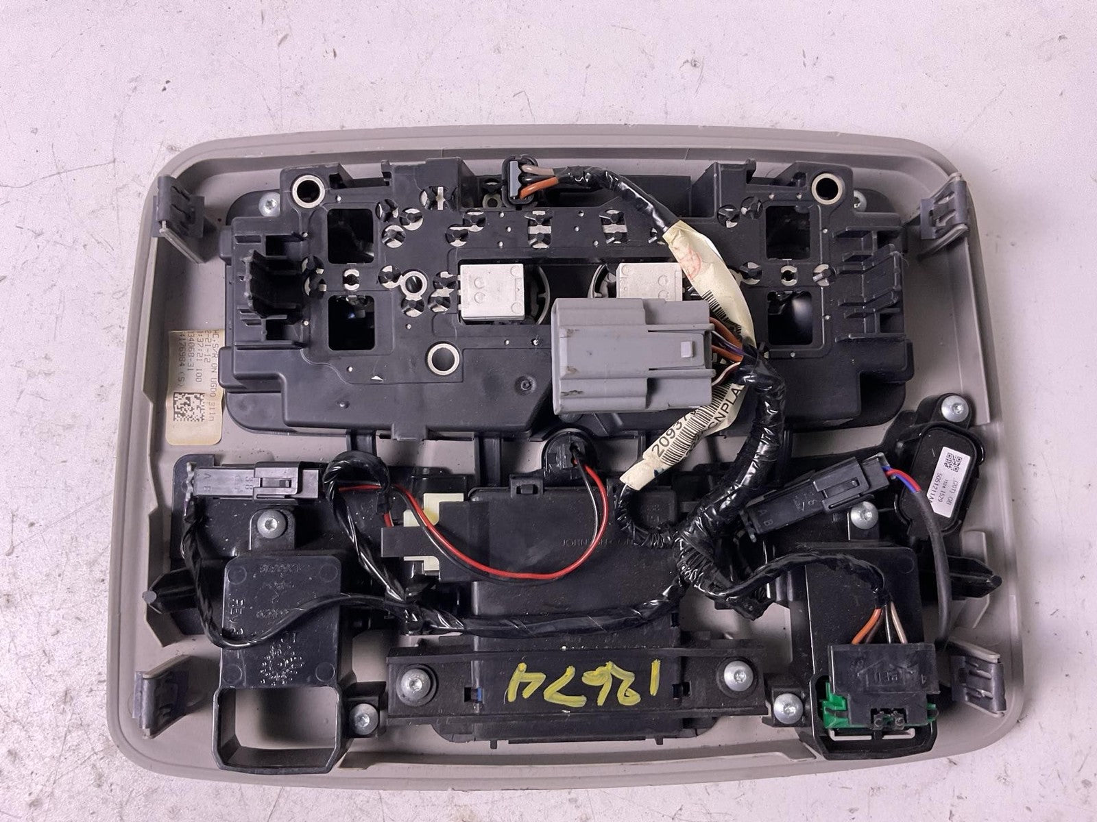 Interior Light BUICK ENCLAVE 122