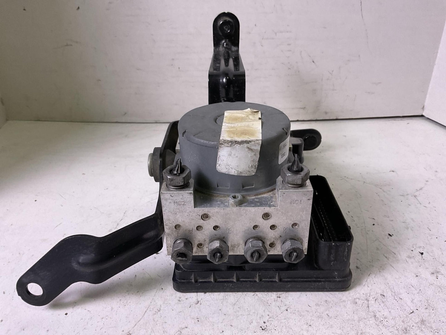 Anti-lock Brake Parts FORD MUSTANG 181