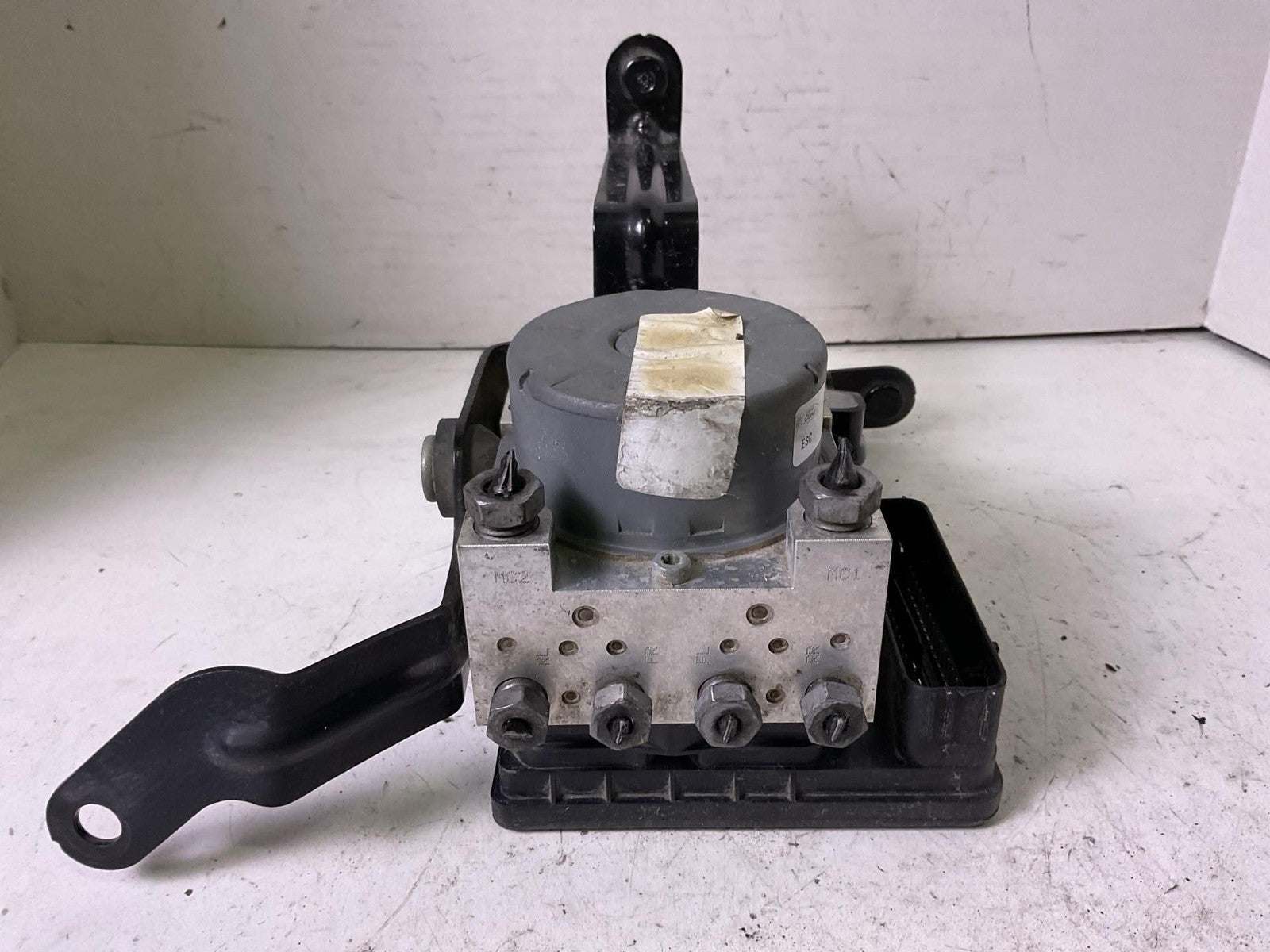 Anti-lock Brake Parts FORD MUSTANG 181
