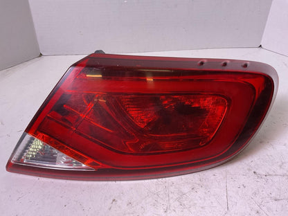 Tail Light Assembly CHRYSLER 200 Right 15 160