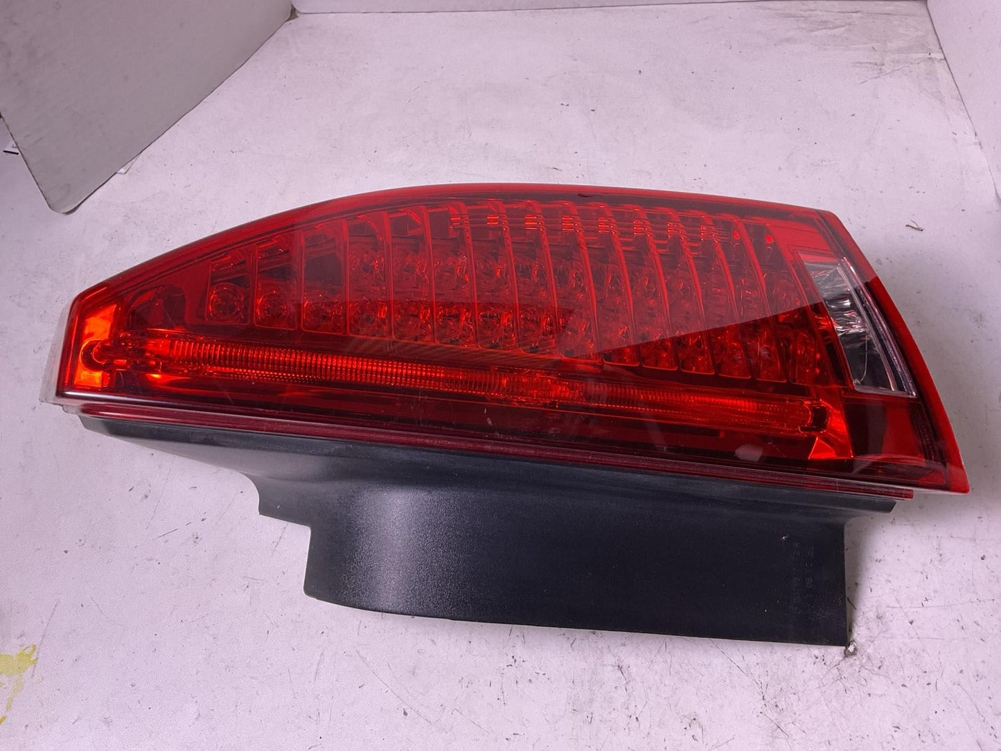 Tail Light Assembly CADILLAC CTS Right 08 09 10 11 12 13 140