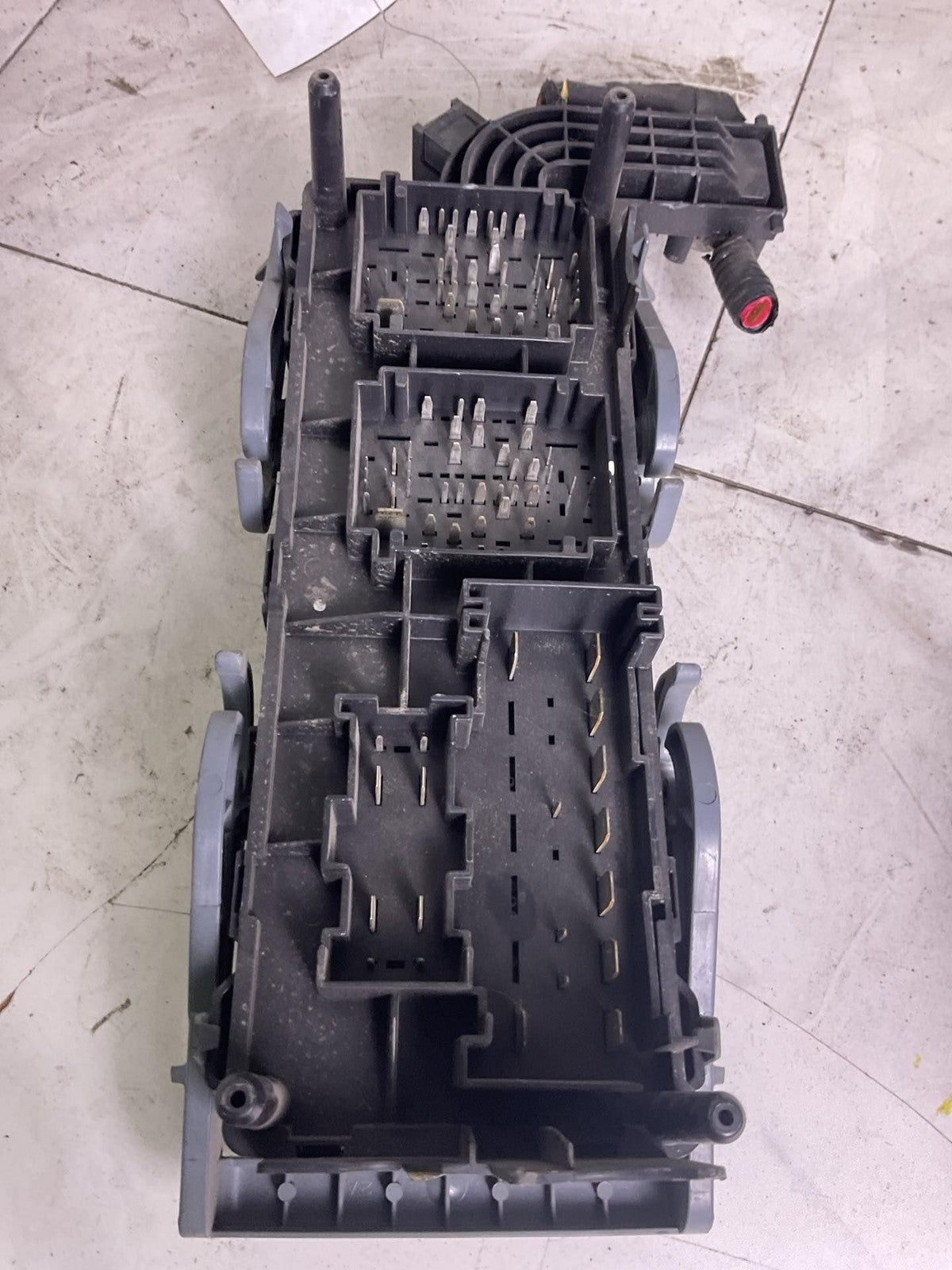 Engine Fuse Box DODGE JOURNEY 193
