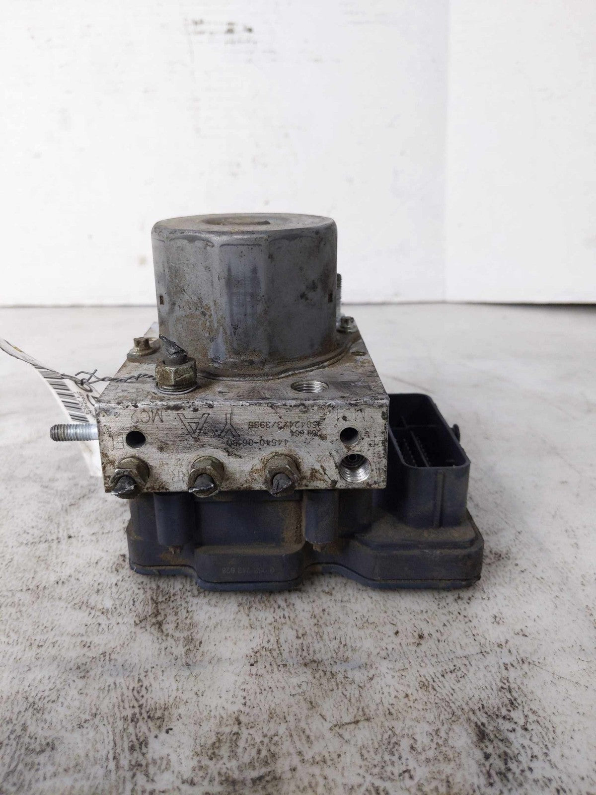 Anti-lock Brake Parts TOYOTA CAMRY 15 16 170