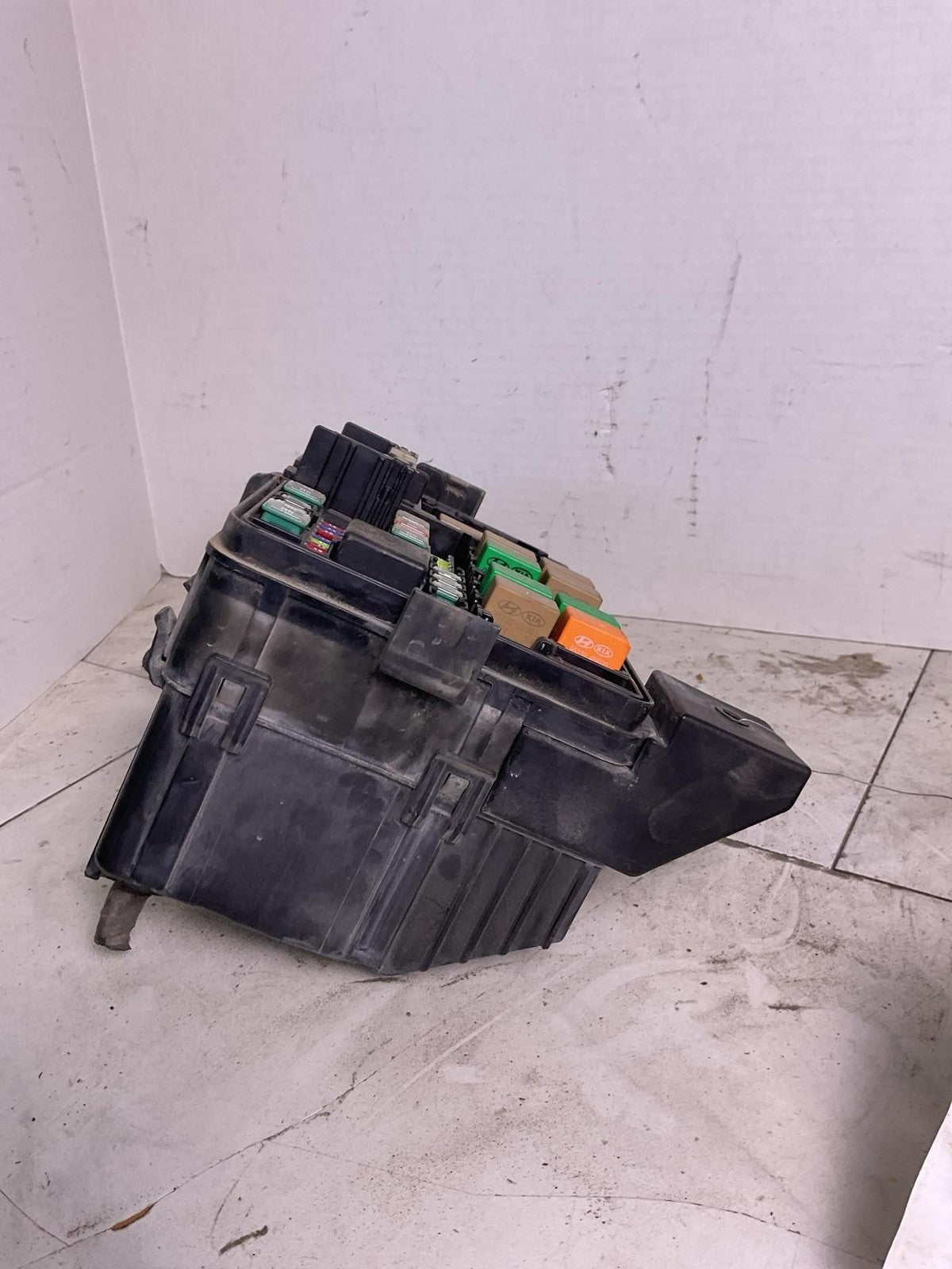 Engine Fuse Box KIA RIO 20 21 22 232